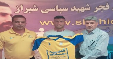 مصرع لاعب كرة إيرانى أسفل عجلات قطار فى طهران
