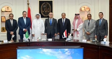 وزير الإسكان يلتقى مستثمرين سعوديين لبحث فرص الاستثمار والتعاون المشترك