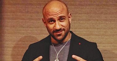 النجم الكوميدى أحمد مكى يحتفل بعيد ميلاده اليوم