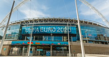 رئيس وزراء بريطانيا يتحدث عن إعفاءات معقولة لنهائي يورو 2020