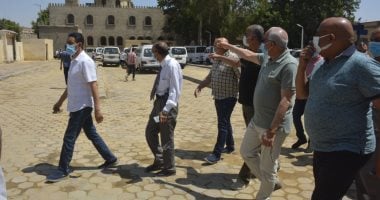 محافظ الجيزة يتفقد رصف شارع السودان وإنشاء موقف السيارات