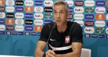يورو 2020.. مدرب بولندا واثق من قدرة لاعبيه على تخطي عقبة إسبانيا