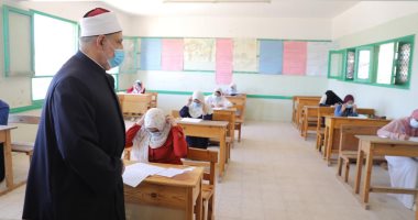 وكيل الأزهر يتفقد لجان العاشر من رمضان فى أول أيام امتحانات الشهادة الثانوية