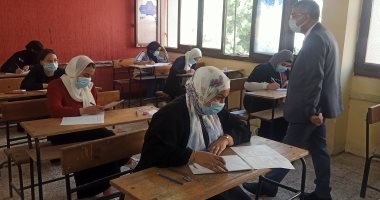 لجان الدبلومات الفنية تسلم الطلاب أسئلة امتحان الدين للإجابة عنها فى المنزل