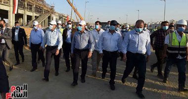رئيس الوزراء يتفقد أعمال تنفيذ مونوريل العاصمة الإدارية الجديدة - مدينة نصر.. صور