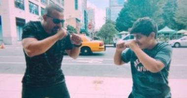 نجل السقا يحتفل بعيد الأب ويعلق: "أنا أحبك دائمًا ما تجعلنى سعيدًا"