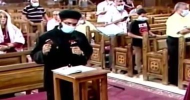 صور.. الكنيسة الأرثوذكسية تحتفل بعيد العنصرة وسط الإجراءات الاحترازية