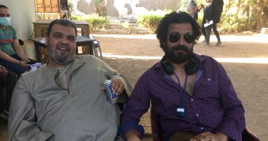 أحمد فتحي عمدة الصعيد في "عودة الأب الضال"