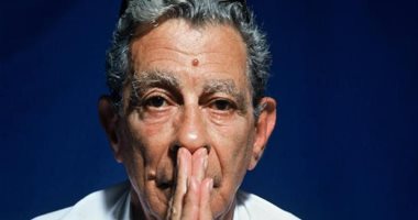 عمل من البانيو معارك حربية واتحاكم بتهمة التمثيل.. ما لا تعرفه عن يوسف شاهين