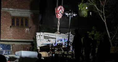 رفع حطام حادث قطار حلوان "بث مباشر "