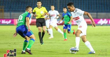 كارتيرون يشرح للاعبي الزمالك أخطاء مواجهة المقاصة بالفيديو