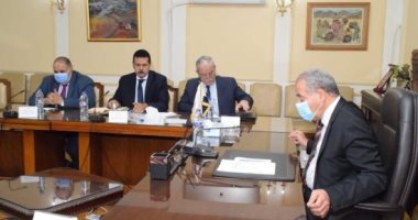 وزير التموين يوجه باستلام جميع كميات البنجر من المزارعين لإنتاج السكر المحلى