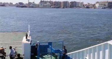 فسحة فى الميه وببلاش.. معدية بورسعيد عشق الأهالى والزوار من المحافظات الأخرى.. لايف