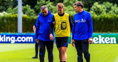 يورو 2020.. الاتحاد الأوروبي يرفض طلب هولندا بإستبدال دي يونج