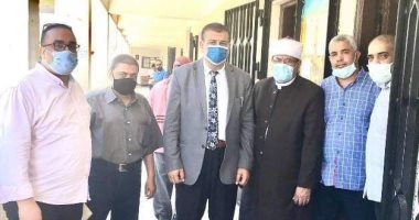 رئيس المنطقة الأزهرية بالإسكندرية يتفقد امتحان القرآن بمعاهد سموحة 