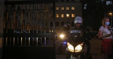 مجزرة فى محاكمة كنسية.. قس "مدمن" يستبق قرار تجريده بتشويه 7 أساقفة بمادة حارقة داخل أروقة دير فى اليونان.. الكاهن متهم بالإتجار فى المخدرات وسبق ضبطه بمادة "الكوكايين".. وردود فعل واسعة فى أثينا على الحادث