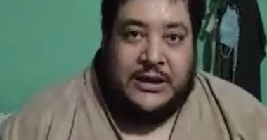 الشرطة الفرنسية تجلى سيدة بعد استحمامها فى نافورة وألقت بها آلاف اليوروهات