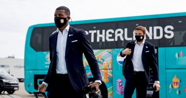 يورو 2020.. بعثة هولندا تغادر إلى بوداست لمواجهة التشيك.. صور