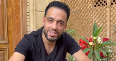 رامى جمال: البهاق موجود في كل جسمى ومش شايفه عيب
