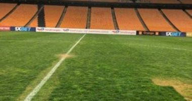 الوداد يتهم كايزر تشيفز بتخريب أرضية ملعب نصف نهائي دوري أبطال أفريقيا.. صور