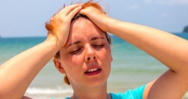 خليك حذر.. تعرف على أعراض وطرق علاج ضربة الشمس فى الصيف