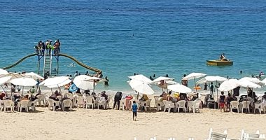 تبدأ من 5 جنيهات إلى 25 فى اليوم.. تعرف على قائمة أسعار شواطئ الإسكندرية.. المندرة العام مجانى بدون رسوم.. و"المركزية للشواطئ" تحث المواطنين على تقديم شكوى لفرض إكراميات.. وتحذر: عقوبات للمخالفين.. فيديو وصور