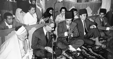 سعيد الشحات يكتب: ذات يوم.. 28 يونيو 1957 .. طه حسين يبدأ زيارة إلى تونس والحبيب بورقيبة يستقبله عند باب «الجامعة الزيتونية» وآلاف الطلبة فى انتظاره