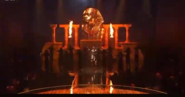 مايكل جاكسون الحاضر الغائب في حفل جوائز BET ببصمة ليل ناز اكس.. فيديو وصور