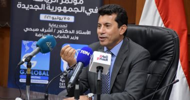 وزير الرياضة يُسلم 265 دراجة كهربائية للشباب ضمن مبادرة "دراجتك صحتك"