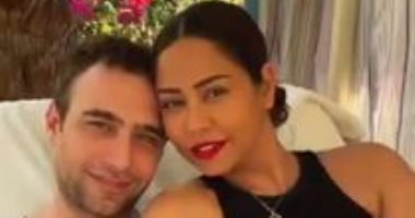 شيرين عبد الوهاب تخرس الألسنة: حسام زوجى من أنضف رجال الدنيا وبيحبنى أكتر من نفسه.. الفيزا بتاعتى مش معاه وكل الكلام مش مظبوط.. أنا كلى ملكه وكفاية أنه طلع من حياتى الناس اللى بتستغلنى.. وادعولى بالذرية الصالحة