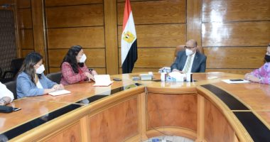 رئيس جامعة أسيوط يستقبل وفدا من الجامعة الأمريكية ..اعرف التفاصيل