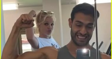 بريتني سبيرز تركز على صحتها العقلية والجسدية خلال أجازتها في هاواي
