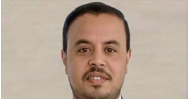 مدرس بالقليوبية يتأهل للتصفيات النهائية لجائز محمد بن زايد لأفضل معلم.. صور