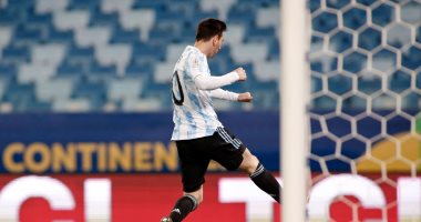 ليونيل ميسي يحتفى برقمه القياسي الجديد مع الأرجنتين.. 148 مباراة