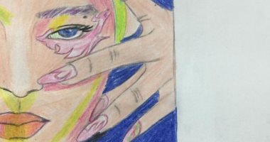 "رحمة" تشارك صحافة المواطن موهبتها بالرسم بالألوان الخشبية 