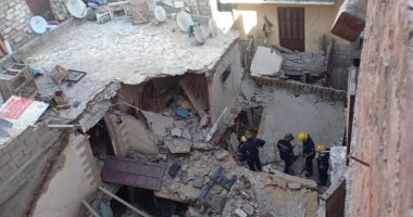 الدفاع المدنى بالإسكندرية يواصل البحث عن 4 ضحايا بعقار الدخيلة المنهار.. لايف