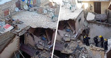 تفاصيل انهيار عقار مكون من 3 طوابق بالإسكندرية.. قوات الدفاع المدنى تستخرج طفلة حية من تحت الأنقاض وتنتشل جثة لسيدة وتبحث عن 4 مفقودين.. والنيابة تتحفظ على ملف العقار وتستدعى مسئول الحى وتستمع للشهود.. صور