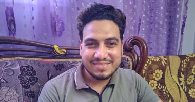 شاهد كيف يرفع ممرض العزل بالشرقية الروح المعنوية لمرضى كورونا