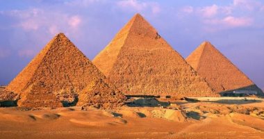 صحيفة إسبانية تروج للسياحة بمصر: كل شىء فى أرض الفراعنة يسحر الزائرين ..صور