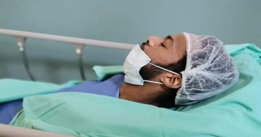 وزيرة الثقافة تتدخل لعلاج الفنان الشاب هاني حسن ورئيس دار الأوبرا يتابع حالته