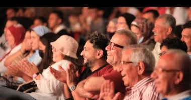 أشرف عبد الباقى يشكر شريف منير ومصطفى خاطر لمساندته فى مسرح الساحل 