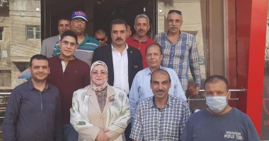 وكيل تعليم كفر الشيخ تكرم معلما عقب تعرضه للتنمر.. اعرف التفاصيل.. صور