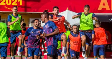 الأهلي يطالب لاعبيه بنقاط مباراتي المقاولون والمقاصة قبل نهائي أفريقيا