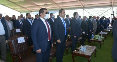 وزير الشباب ومحافظ بورسعيد يضع حجر أساس إنشاء استاد النادى المصرى الجديد.. لايف