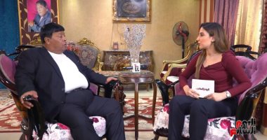عبدالباسط حمودة يتحدث عن حلو ومر الأيام: "كنت بشرب شاى بعيش ناشف أنا وعيالى لمدة 4 شهور".. وسكنت حدائق القبة بعد الشهرة.. ويؤكد: مطربو المهرجانات مش ممكن يكونوا ملوك الأغنية فى مصر.. وهذا سر عشقى لزوجتى.. فيديو