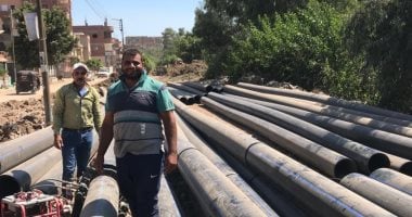 العمل يمتد على خطوط مياه الشرب ضمن مشروعات حياة كريمة فى الغربية.. لايف وصور