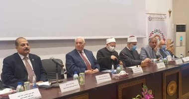 المفتى: الإسلام جعل إماطة الأذى عن الطريق صدقة وإنقاذ حيوان سببا فى دخول الجنة