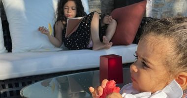 بطيخة وأناناس وجبات مكة وكيان محمد صلاح فى أحدث ظهور على غفلة