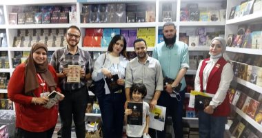  وفد تنسيقية شباب الأحزاب والسياسيين يتفقد معرض القاهرة الدولي للكتاب في رابع أيامه
