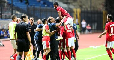 محمد شريف يتقدم للأهلي في مرمى سموحة.. فيديو